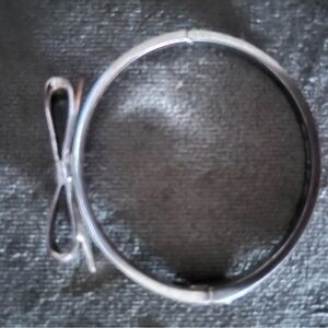 Kate Spade Silver Bow Bangle Bracelet. 100% Authentic